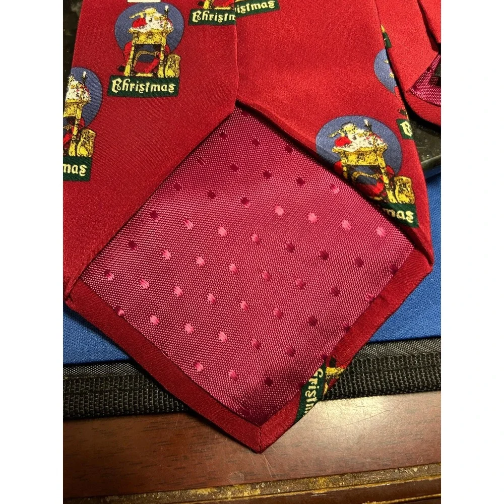The Saturday Evening Post Men's Red Silk Christmas Patterned Tie Classic Length